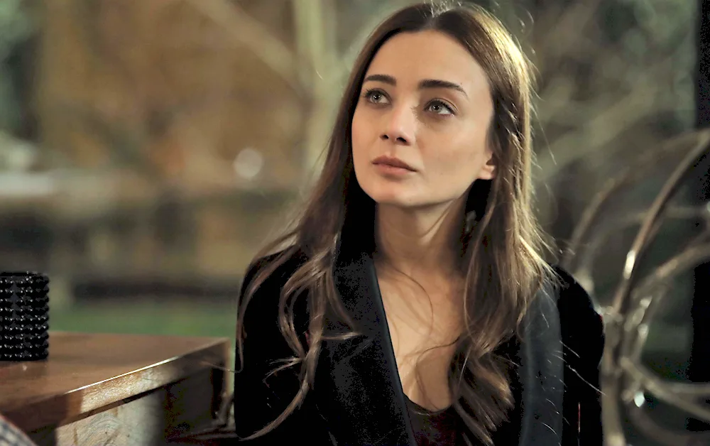 Damla Çukur