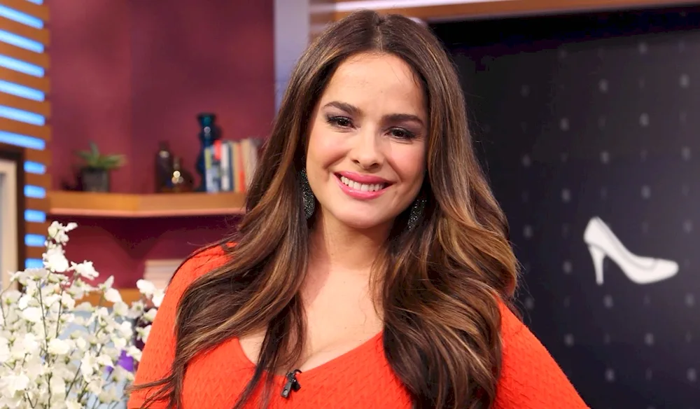 Danna Garcia