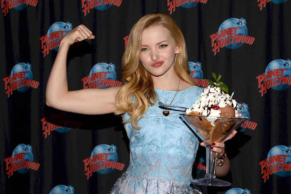 Dove Cameron