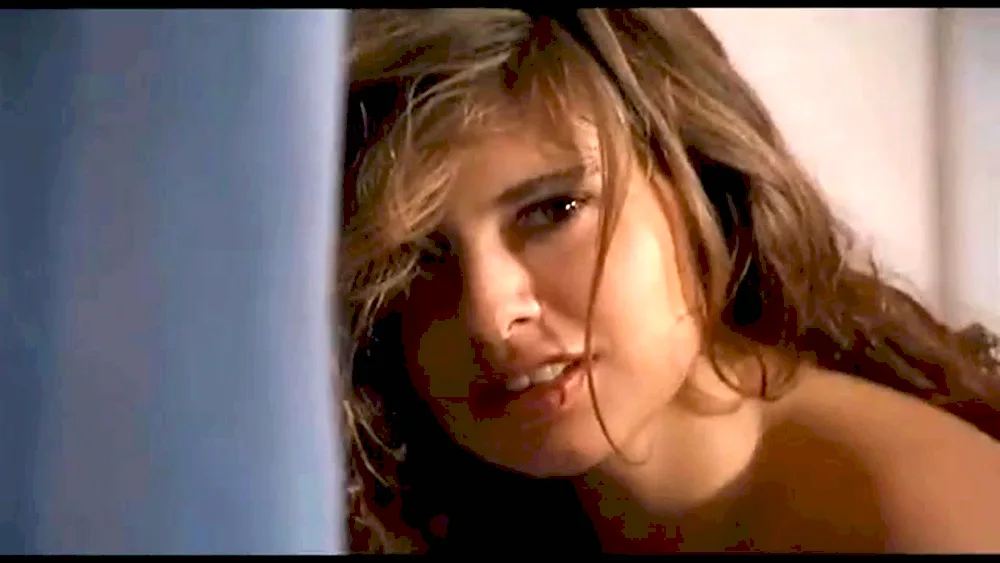 Deborah capriollo smile of the fox film 1992