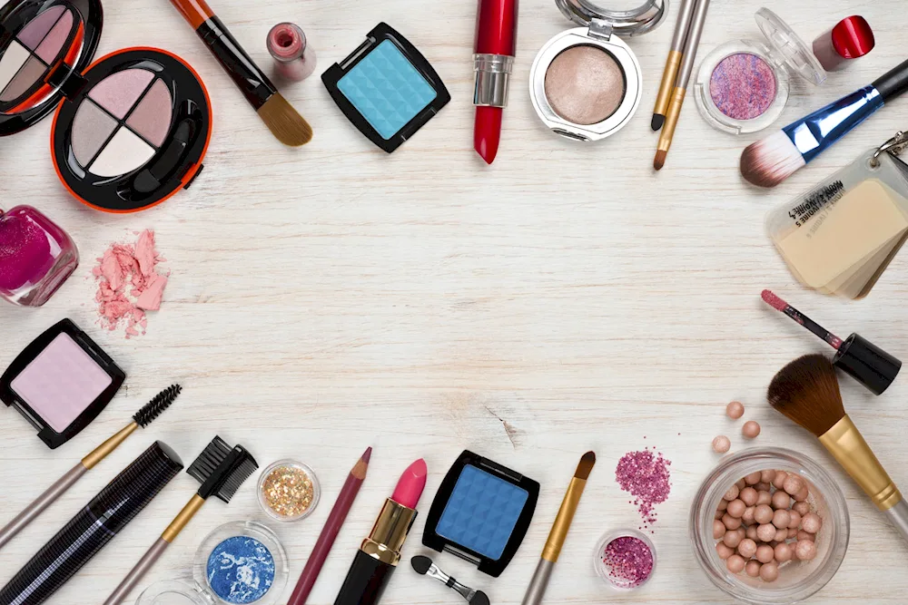 Decorative cosmetics