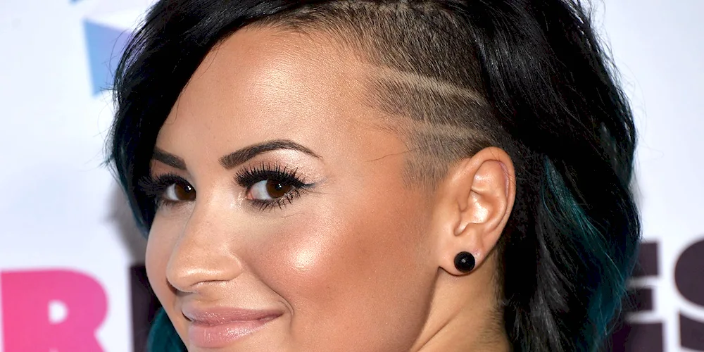 Rihanna's mallet haircut