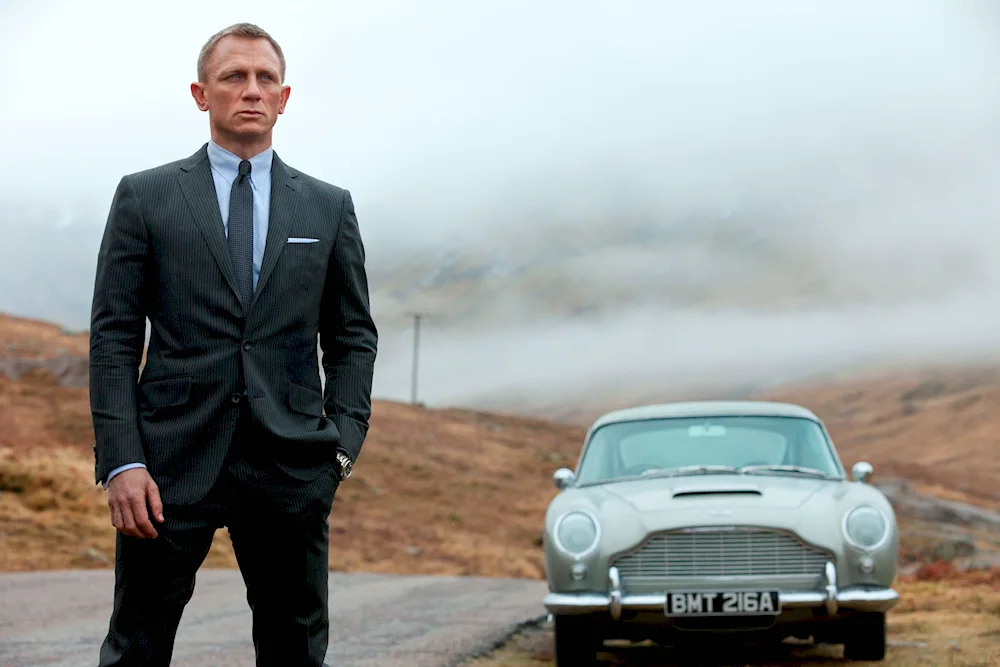 Daniel Craig