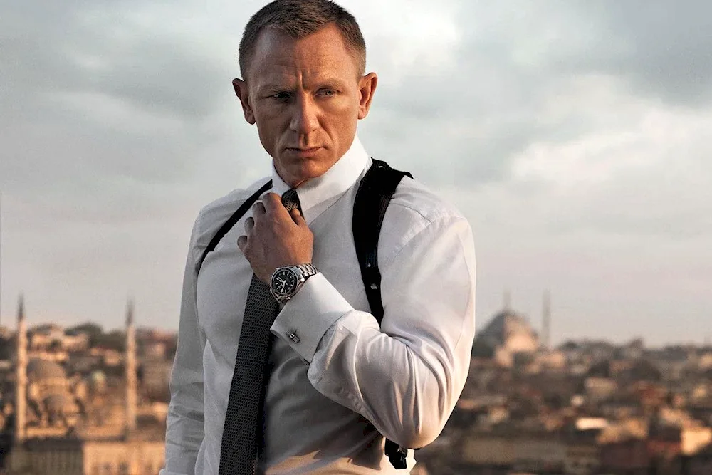 Daniel Craig