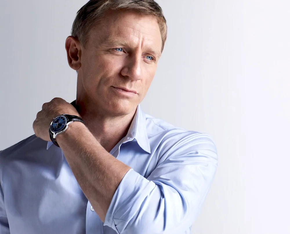 Daniel Craig