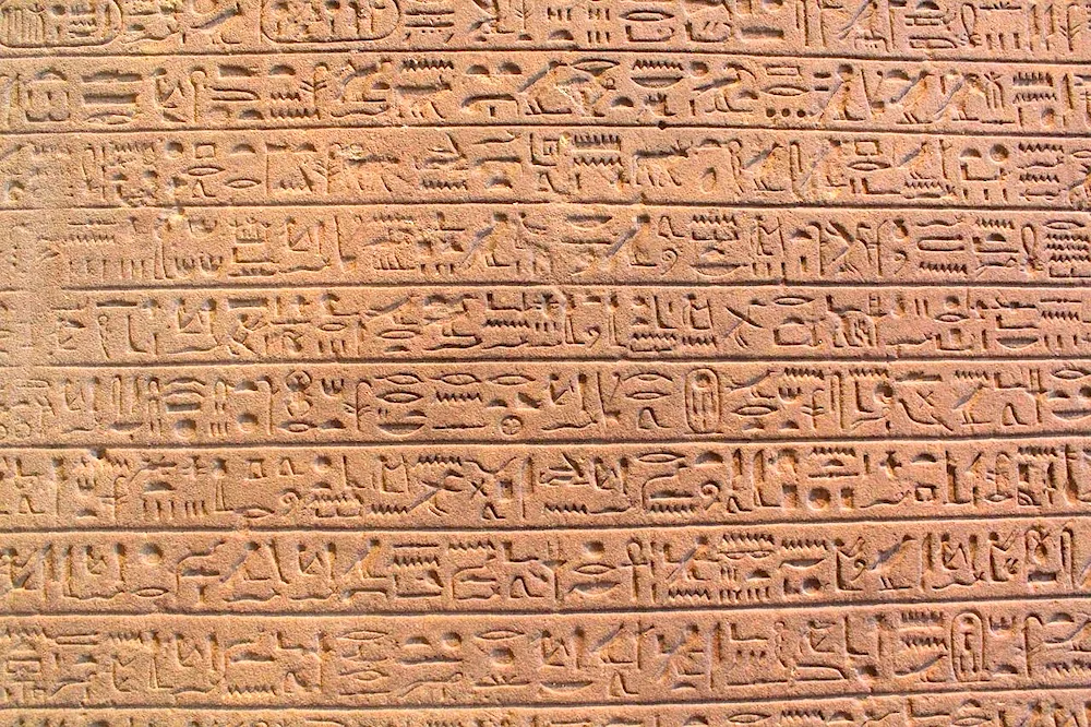 Deciphering Egyptian hieroglyphs