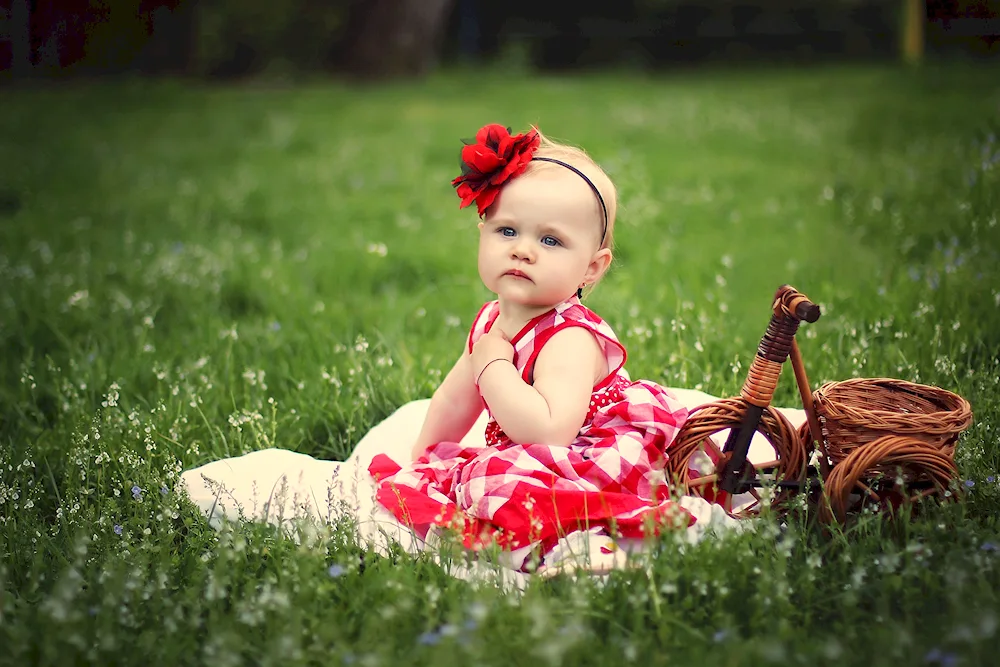 Baby with flowers