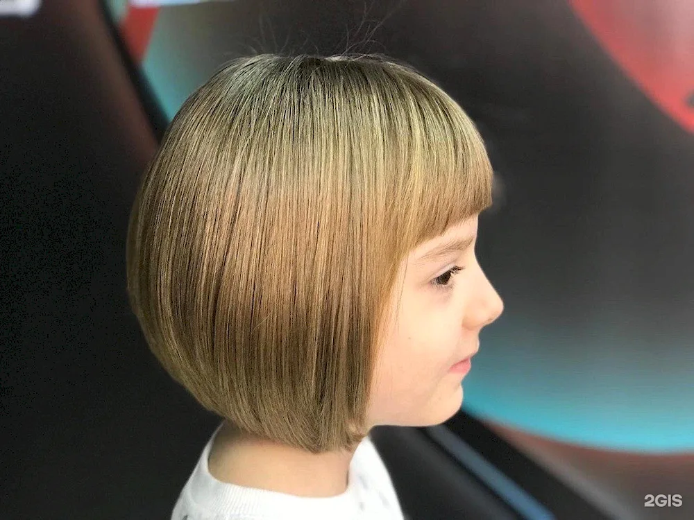 Bob haircut- medium hair bob for girls