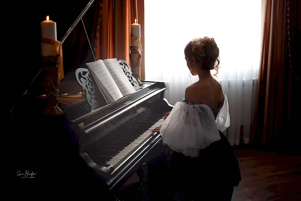 Girl at the piano