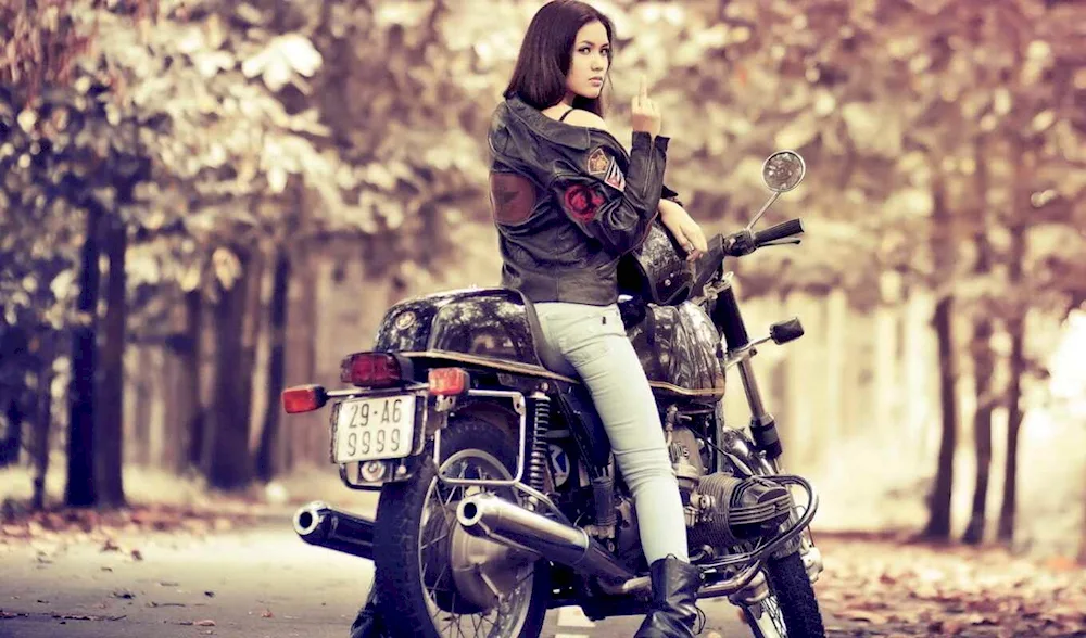 Moto girl