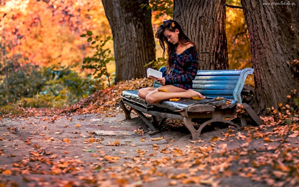 Autumn girl