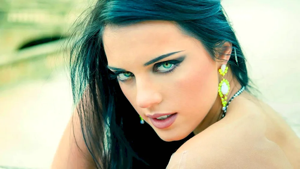 Girl with turquoise eyes