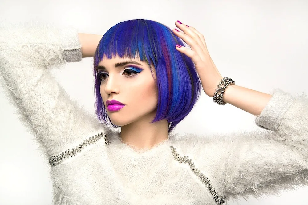 Girl with blue hair kare