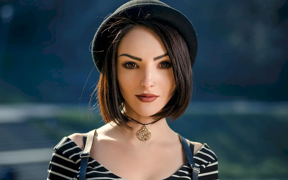 Rianna with a bob