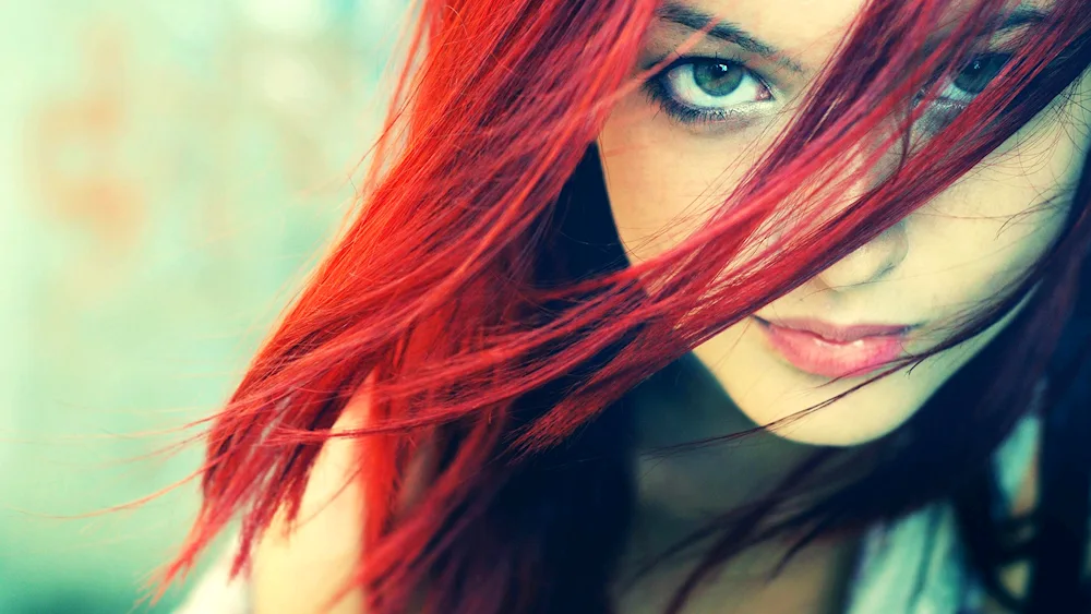 Carlet Taylor with red hair