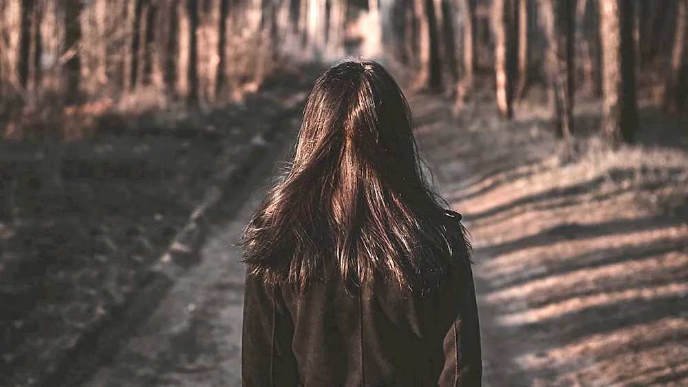 Brunette with back hair