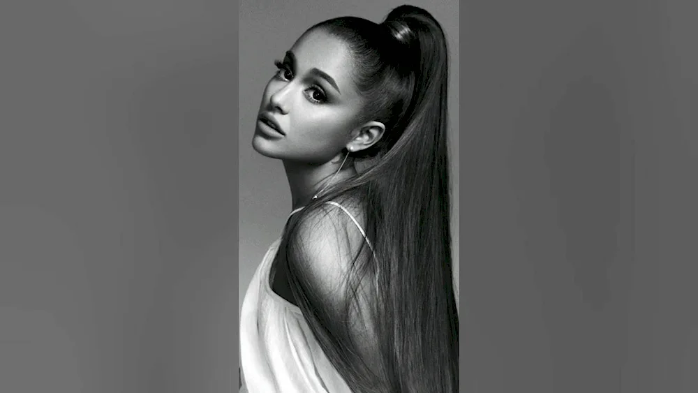 Ariana Grande Sweetener