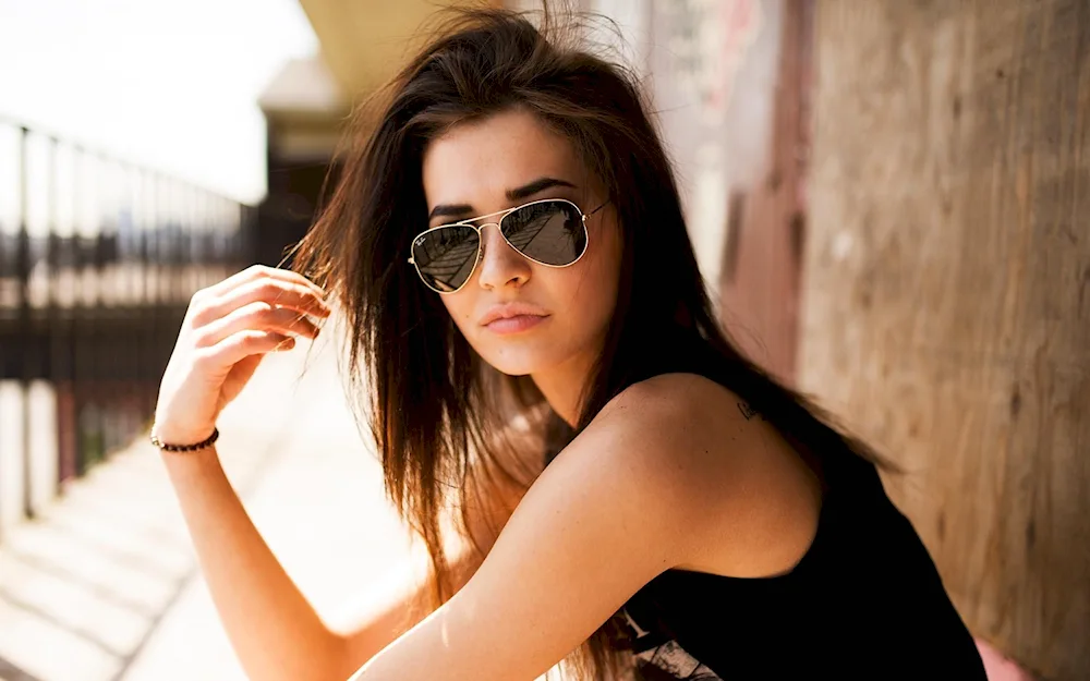 Girl in sunglasses. glasses