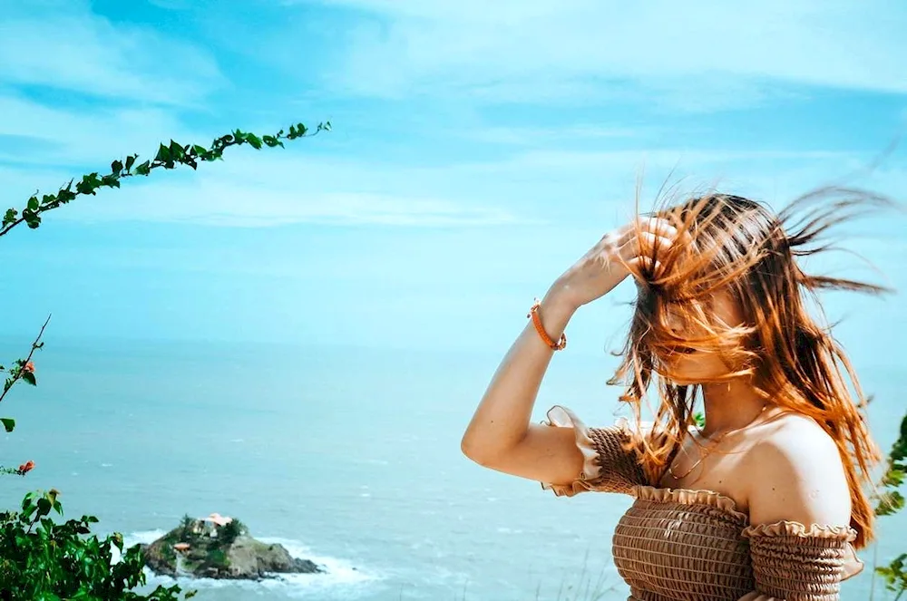 Girl Sea