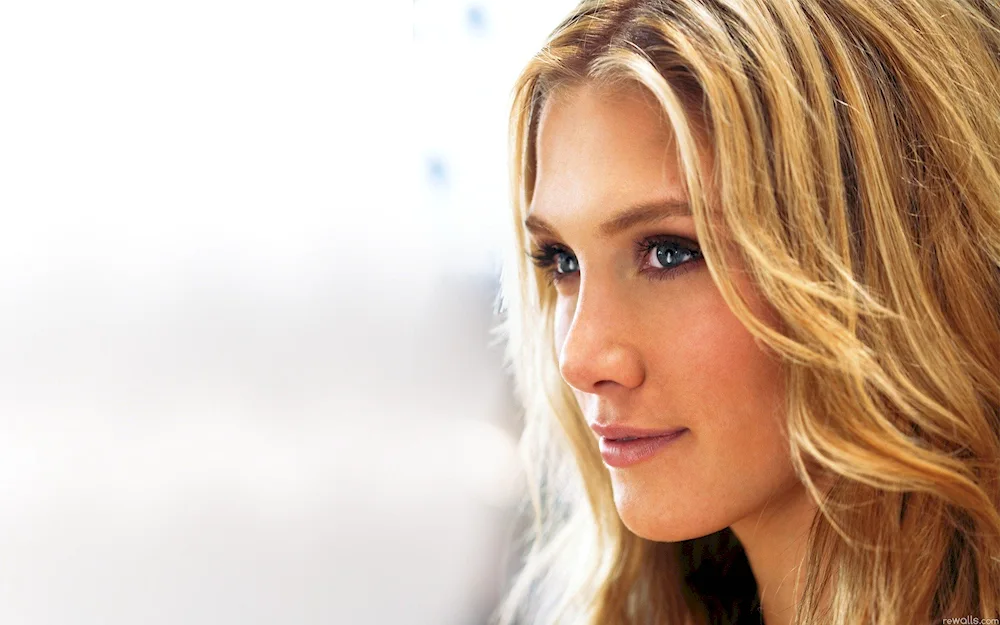 Blonde girls with blue eyes