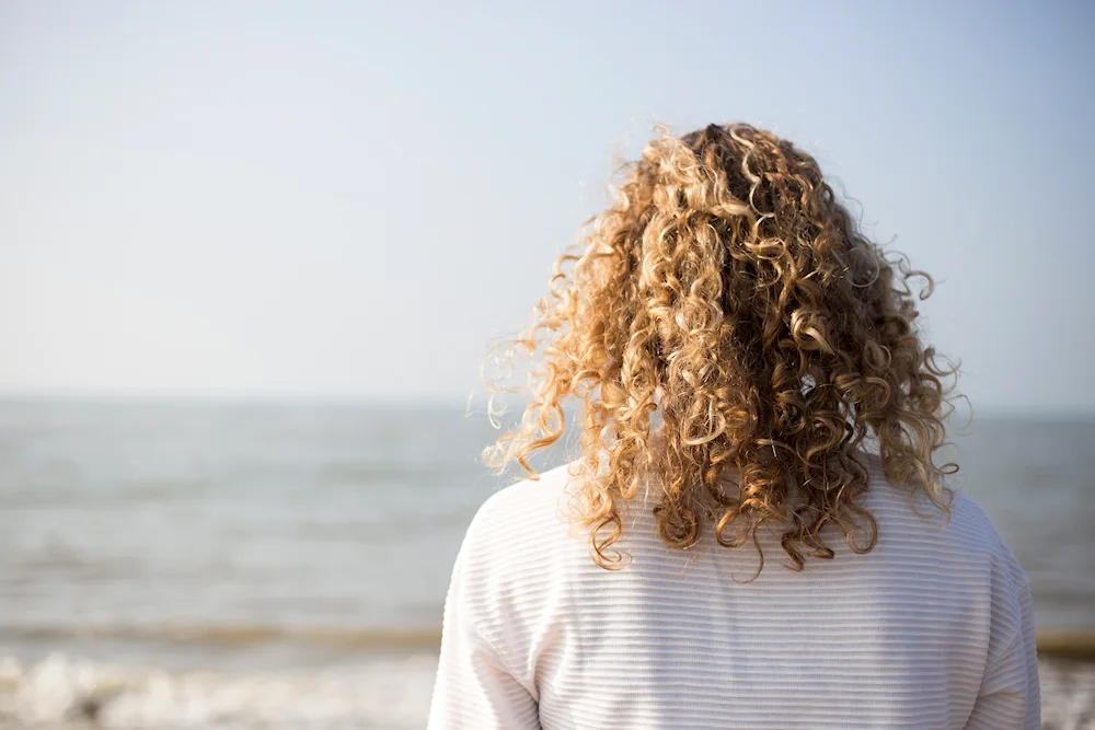 Girls with curly hair by nature