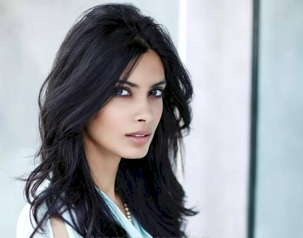 Tuba Buyukustun