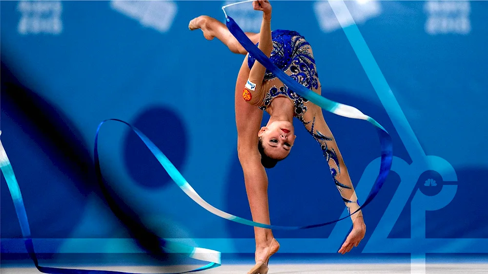 Yana Kudryavtseva hoop