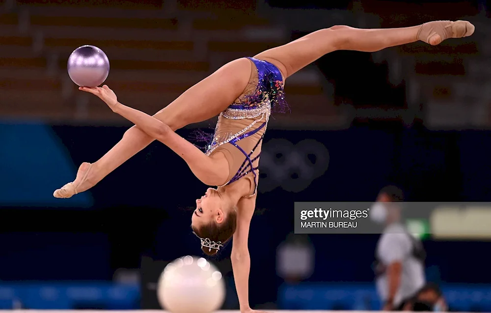 Dina Averina pop