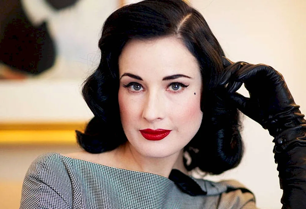 Dita von Tiz