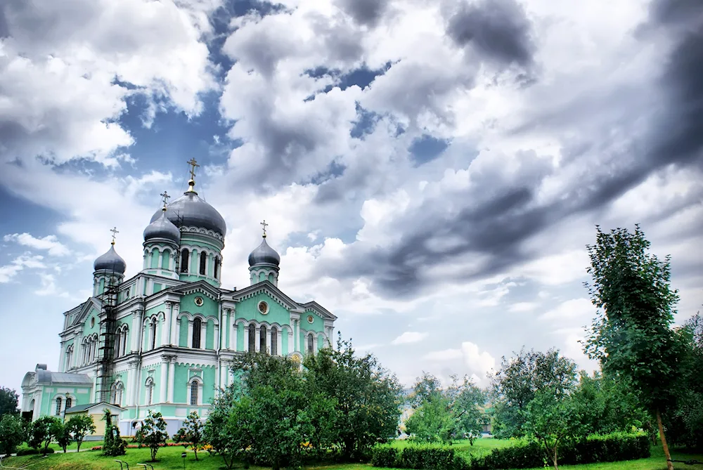 Svyato-Trinity Church of Diveyevo