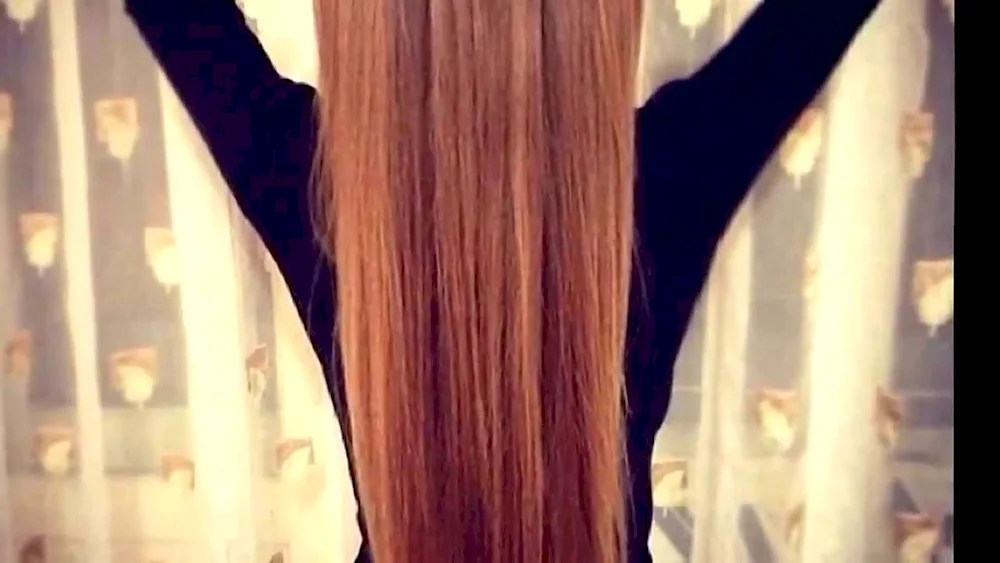 Gradulated cascade fox tail