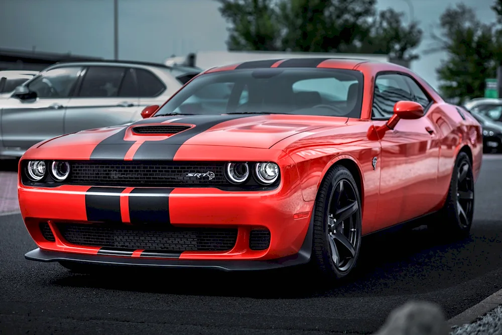 Dodge Challenger srt 4k