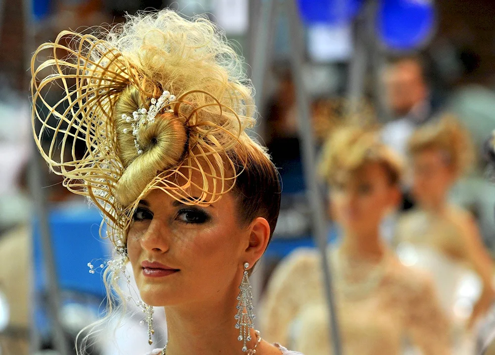 Dolores Kondrashova hairstyles