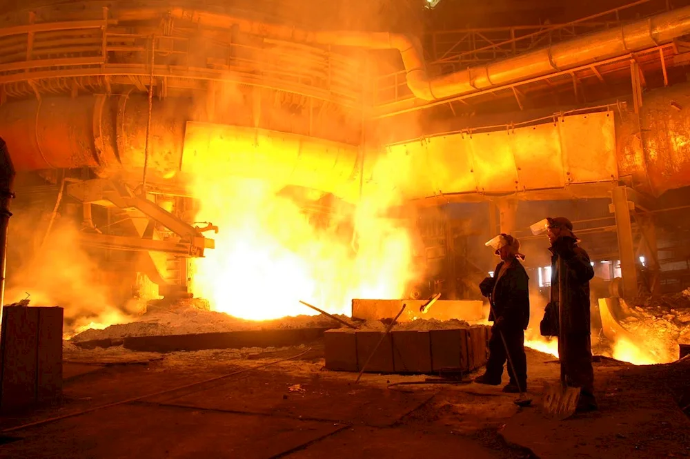 Smelting worker steelmaker foundryman