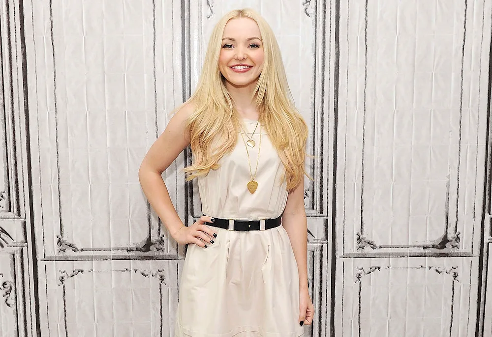 Dove Cameron 2021