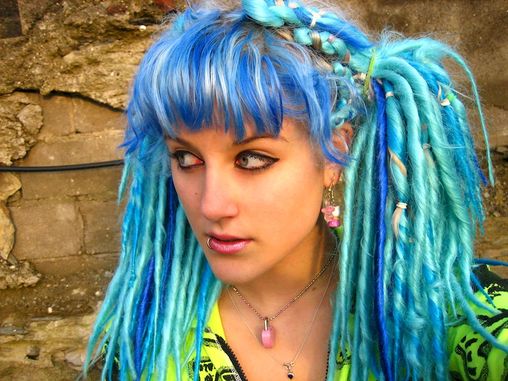 Women's hairstyles
