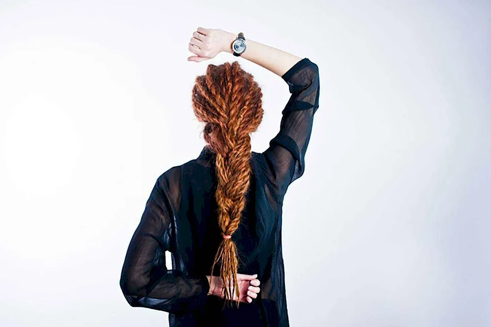 Feminine dreadlocks