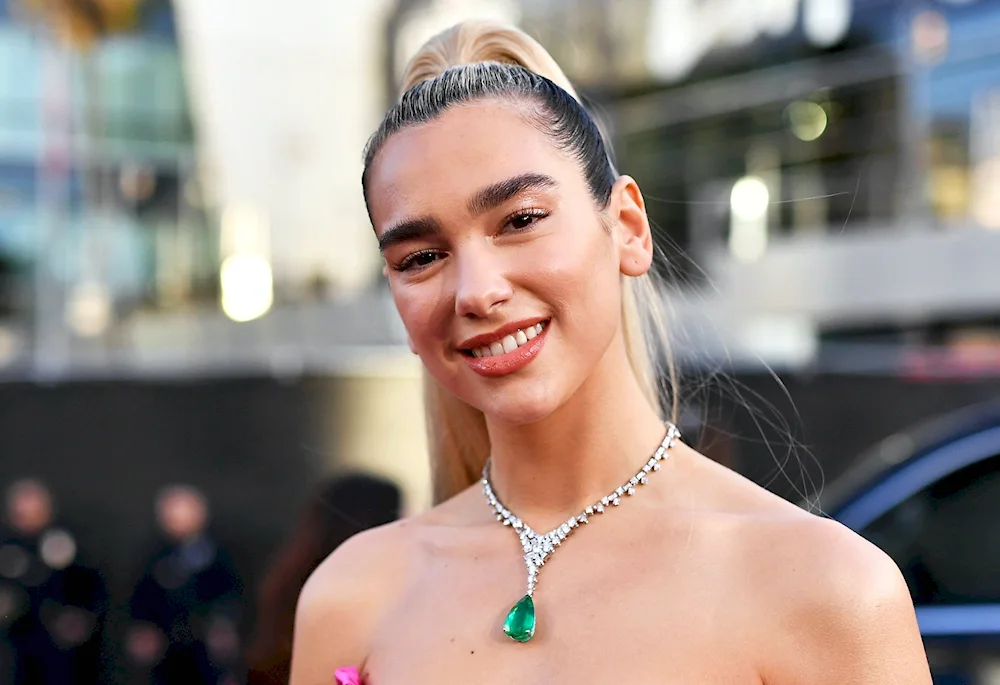 Dua Lipa