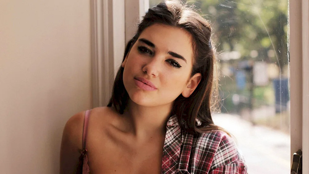 Dua Lipa