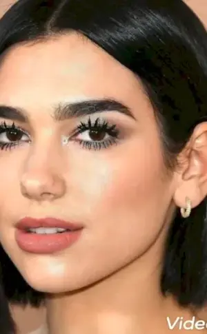 Dua lipa kare