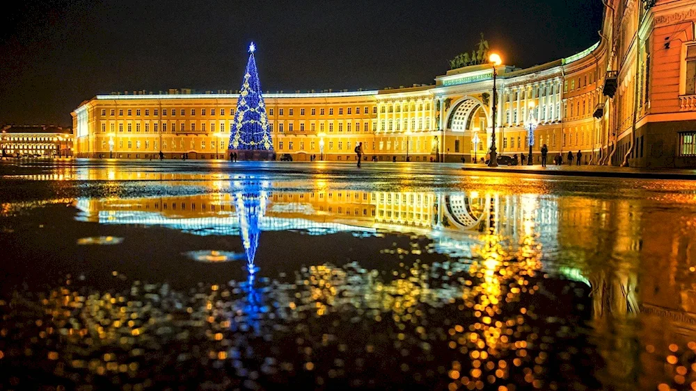 Palace Square in St. Petersburg