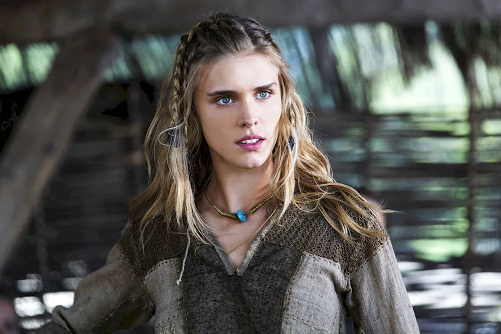 Jaya Weiss Vikings