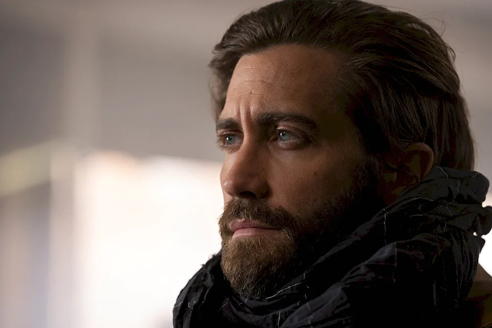 Jake Gyllenhaal captives