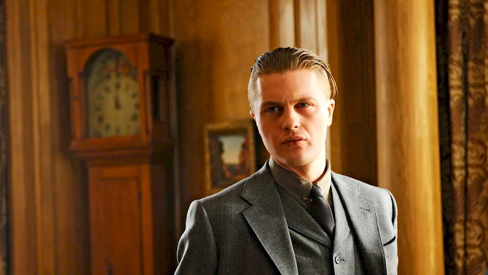 Gangster hairstyles for men