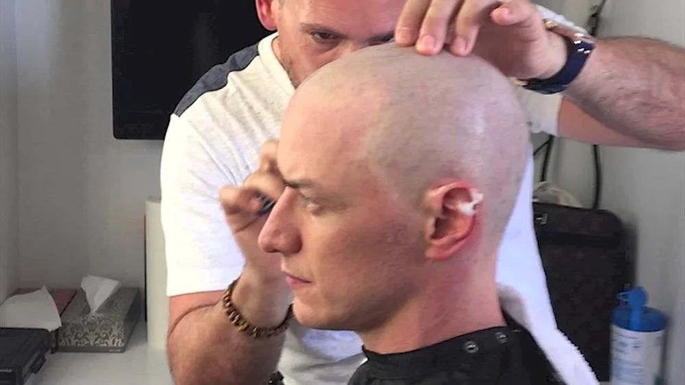 Natalie Portman bald