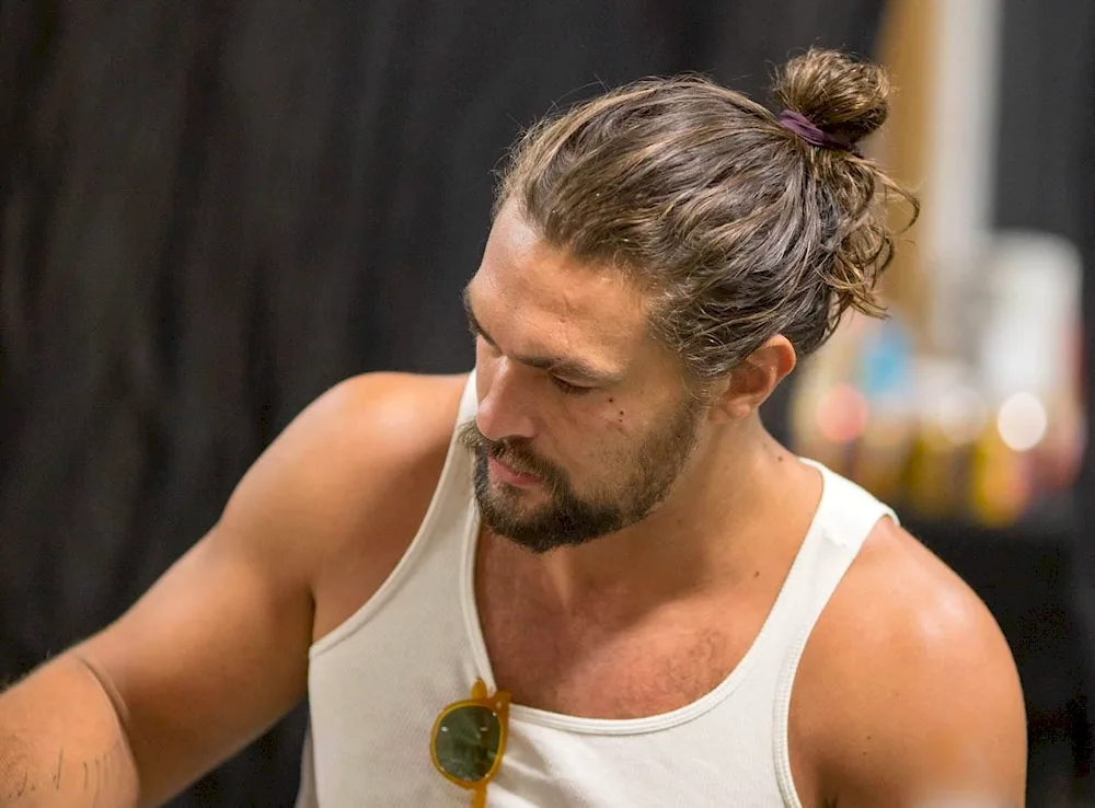 Haircut man bun