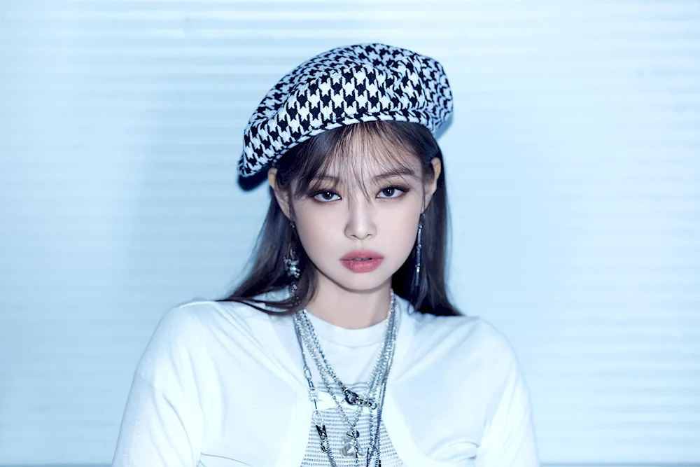 Jenny Black Pink 2022