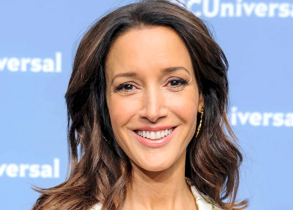 Jennifer Beals