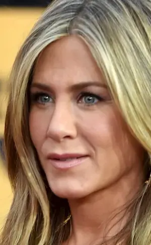 Jennifer Aniston hair colour