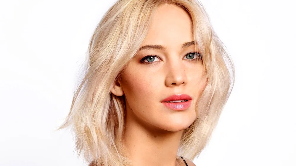 Jennifer Lawrence bob blonde